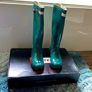 Hunter green rain boots